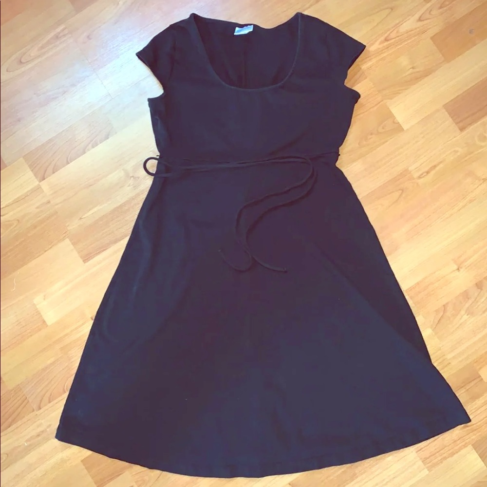 Small black motherhood maternity skater dress